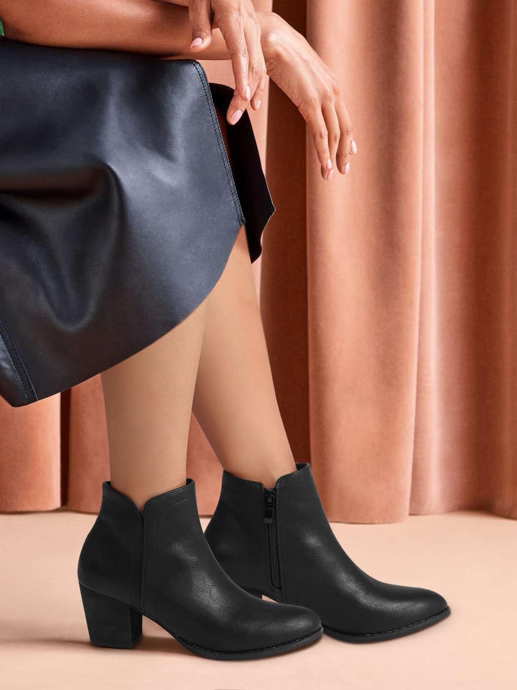 Detalle 2 de SHIBEVER Women's Ankle Boots, 2.68-Inch Heel