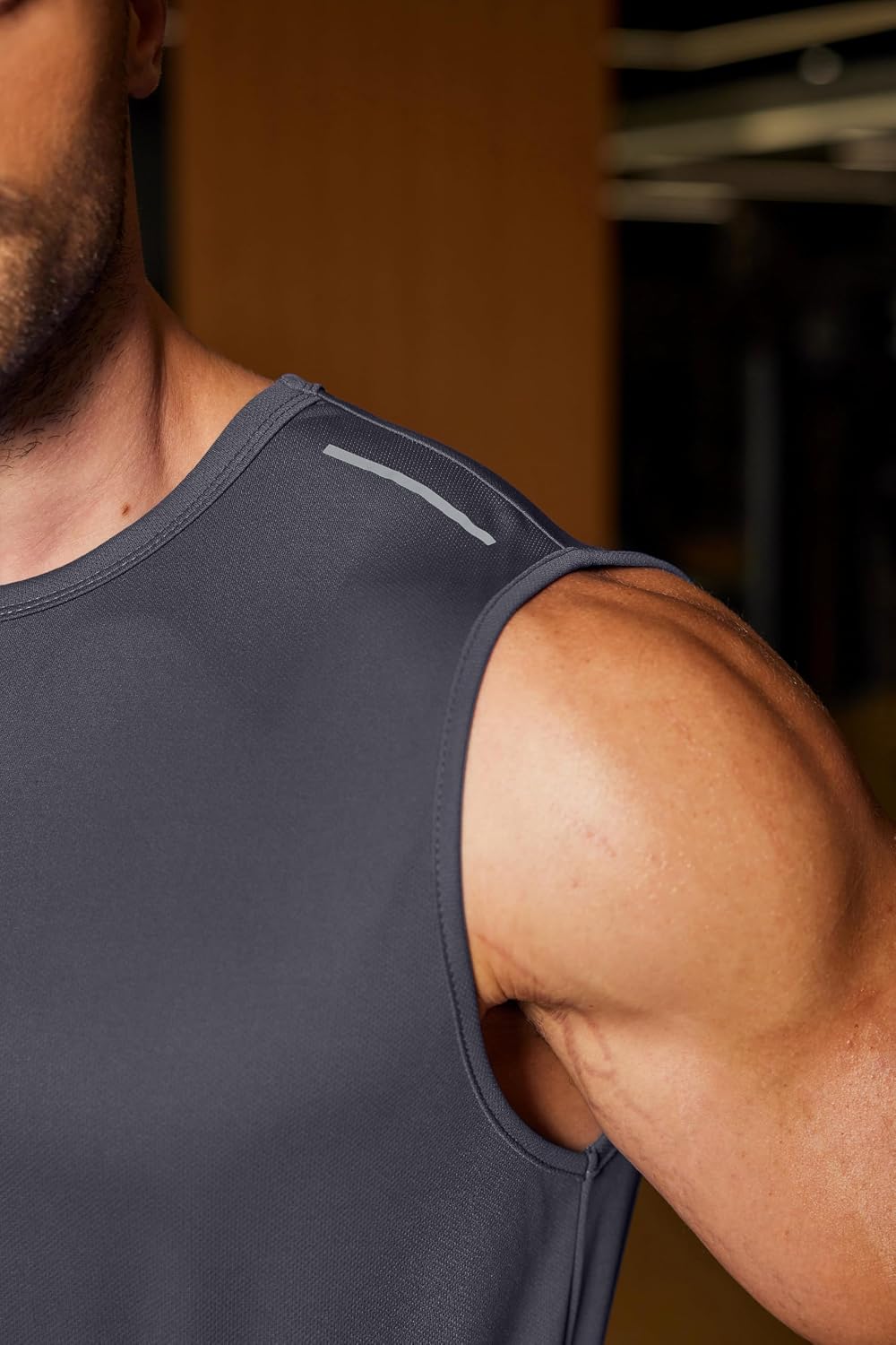 Detalle de COOFANDY Men's Sleeveless Quick Dry Workout Tank Top