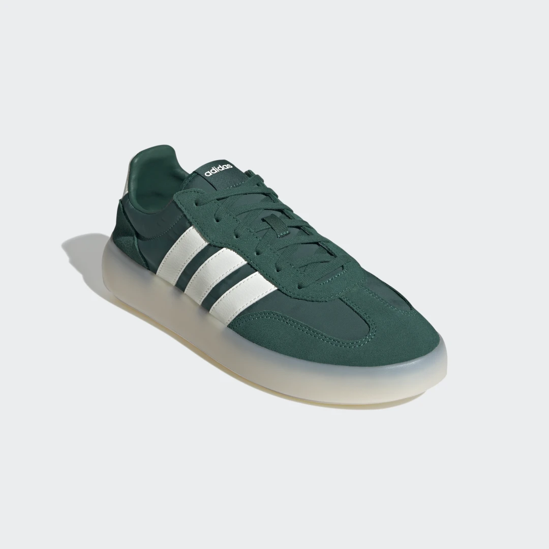 Detalle de Zapatilla Barreda Decode de Adidas: comodidad y estilo en color Verde