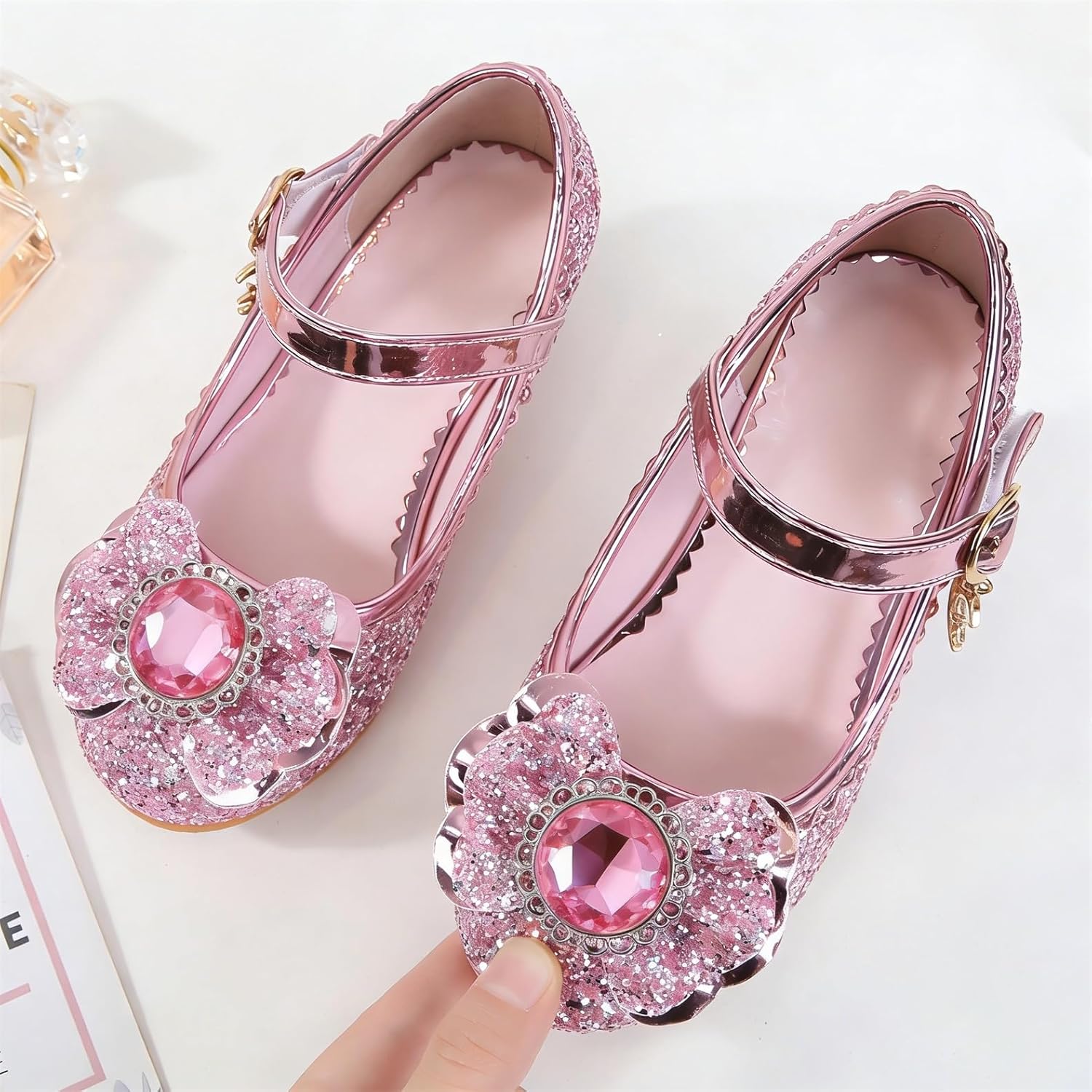 Detalle 2 de FStory&Winyee Mädchen Prinzessin Sandalen mit Absatz – Elsa-inspiriert, Glitzer & Kristalle, Rosa, Größe 36 EU