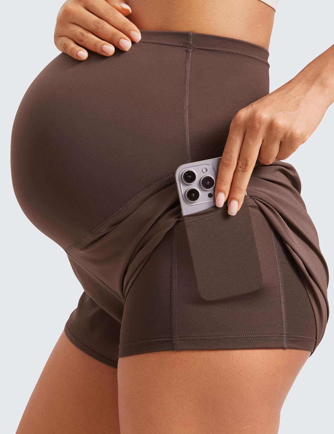 Detalle 2 de CRZ YOGA Womens 2 in 1 Maternity Workout Shorts 3’’ – Over Bump, With Pocket