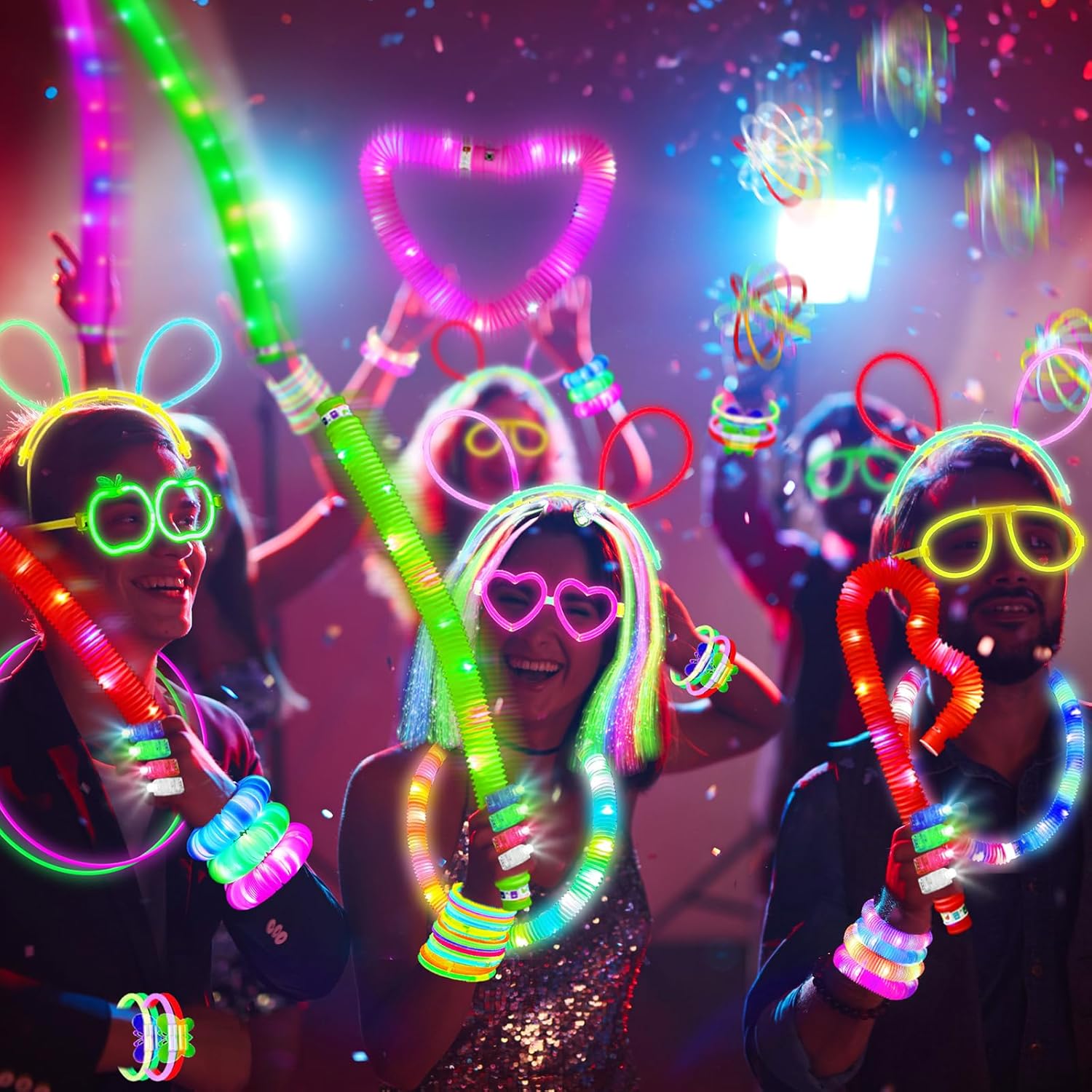 Detalle 2 de SHQDD Glow-in-the-Dark Party Favors Bundle (LED & Glow Sticks), 27 Carnival Accessories + 100 Glow Sticks