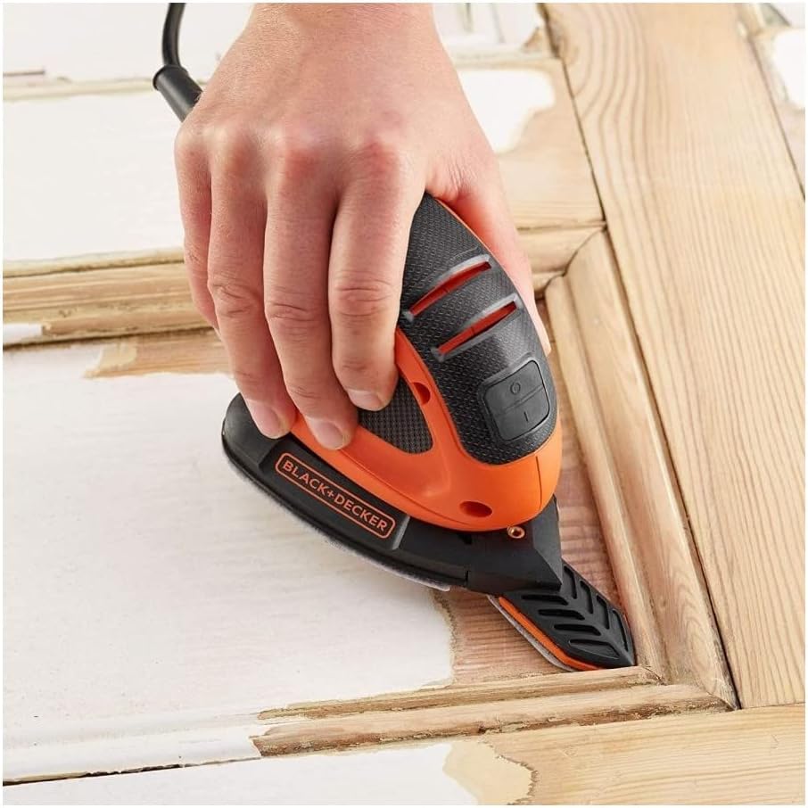 Detalle 1 de BLACK+DECKER BEW230BC-QS Mouse Detail Sander, 55W with 15 Accessories
