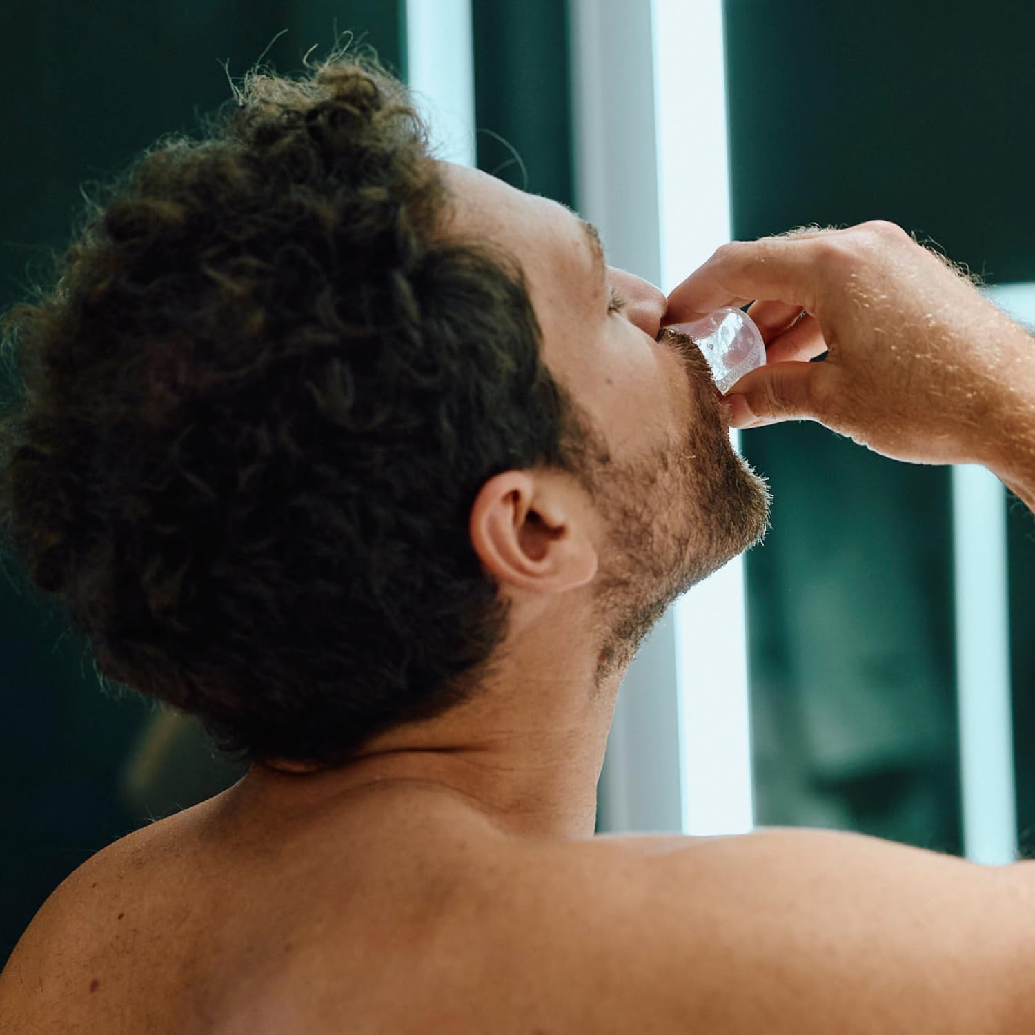 Detalle de ApaCare OraLactin Liquid: alkoholfreie Mundspülung mit Hydroxylapatit und Präbiotika (2x200 ml)