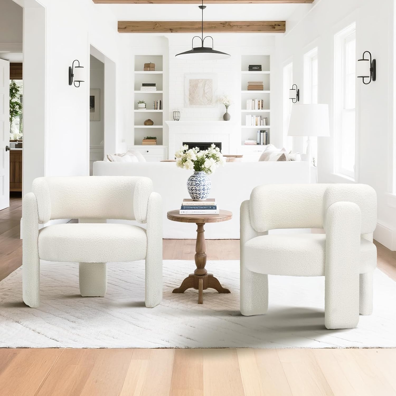 Detalle 2 de COLAMY W181 Sherpa Accent Chair, Cream, Rounded Arms and Three-Leg Design
