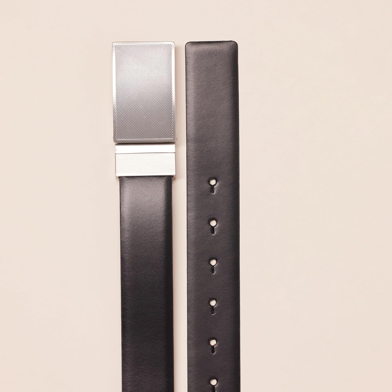 Thumbnail 1 de Amazon Essentials Men’s Leather Reversible Plaque Dress Belt