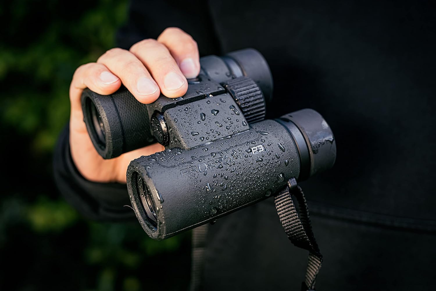 Thumbnail 3 de Nikon PROSTAFF P3 8x42 Binoculars – Clear, Weather-Tough Entry-Level Optics