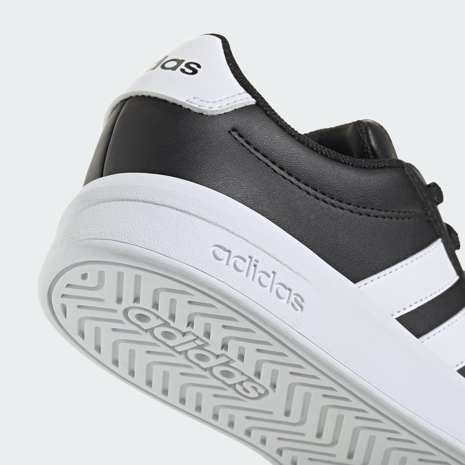 Detalle 2 de adidas Grand Court 3.0 Junior: scarpe nere e bianche per ragazzi
