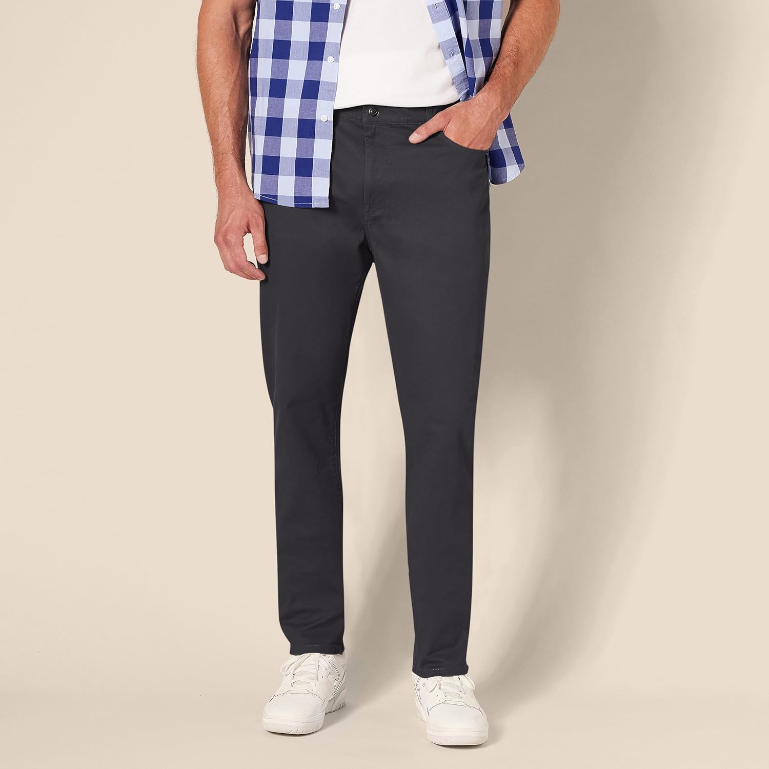Detalle de Amazon Essentials Men's 5-Pocket Stretch Twill Pants