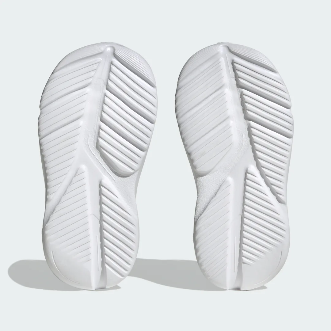 Detalle de Adidas Duramo SL Kids: zapatilla versátil para el día a día de los más pequeños