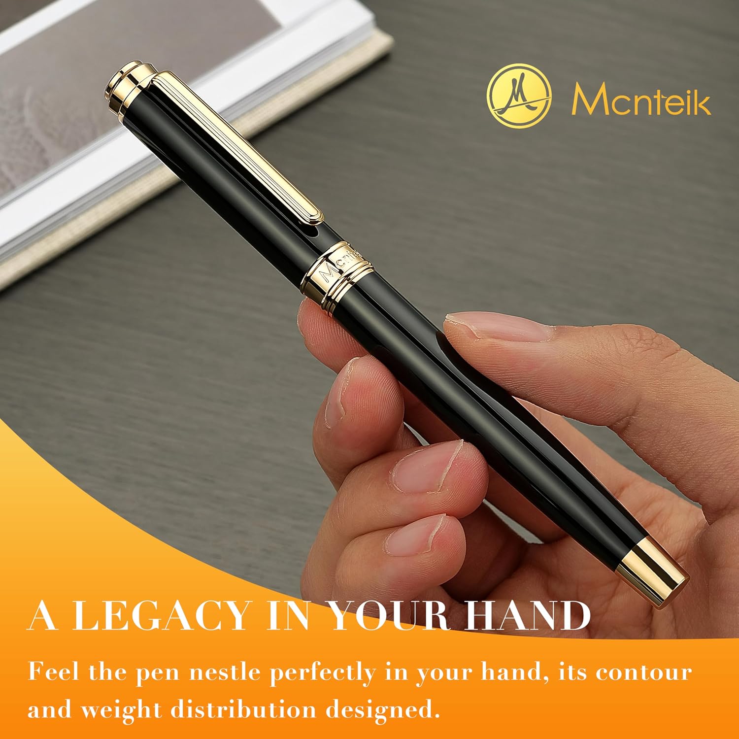 Detalle de MCNTEIK 317 Rollerball in Piano Black Lacquer with 24K Gold Finish and Schmidt 888F Refill