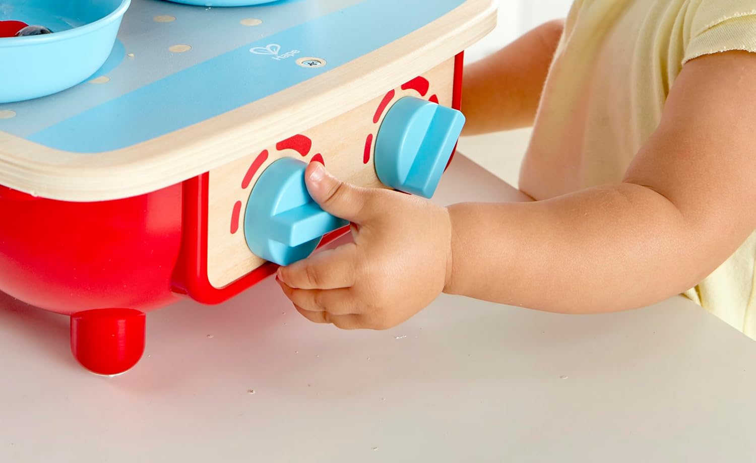 Detalle de Hape Set cucina in legno – Set da gioco completo per piccoli chef