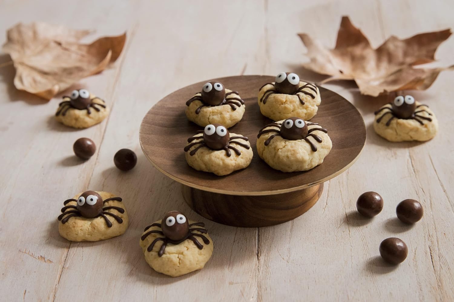 Thumbnail 1 de KitKat Ball Chocolat Lait – lot de 4, billes à partager au cœur de céréales croustillantes