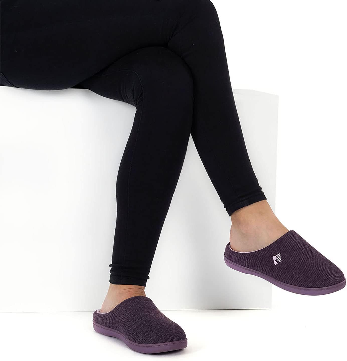 Thumbnail 1 de RockDove Women's Original Two-Tone Memory Foam Slipper