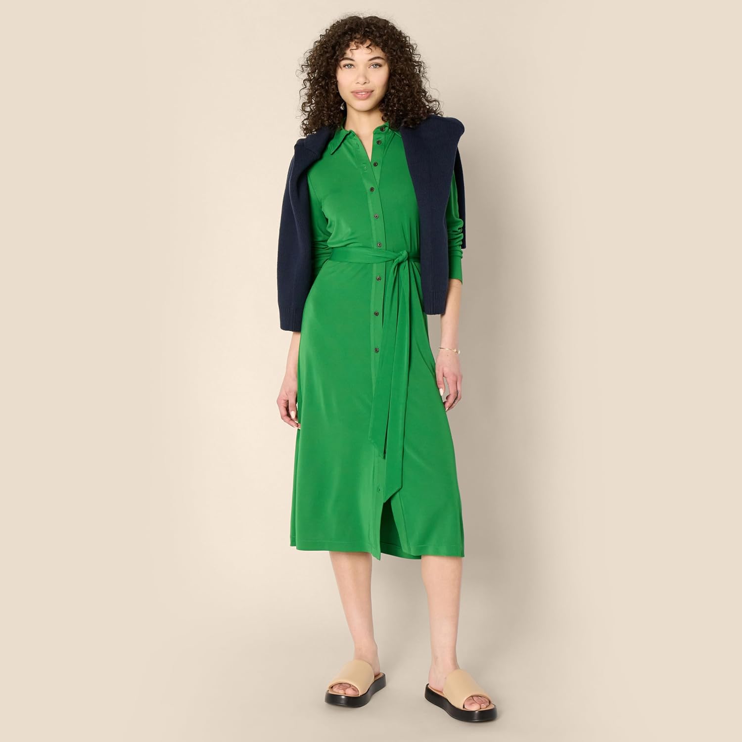 Thumbnail 4 de Amazon Essentials Women’s Regular Fit Long Sleeve Matte Jersey Collared Midi Shirt Dress