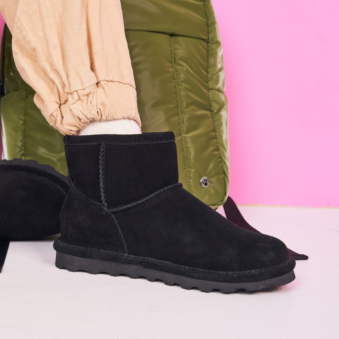 Detalle de Bearpaw Betty – damskie botki za kostkę, casualowe obuwie zimowe w wielu kolorach