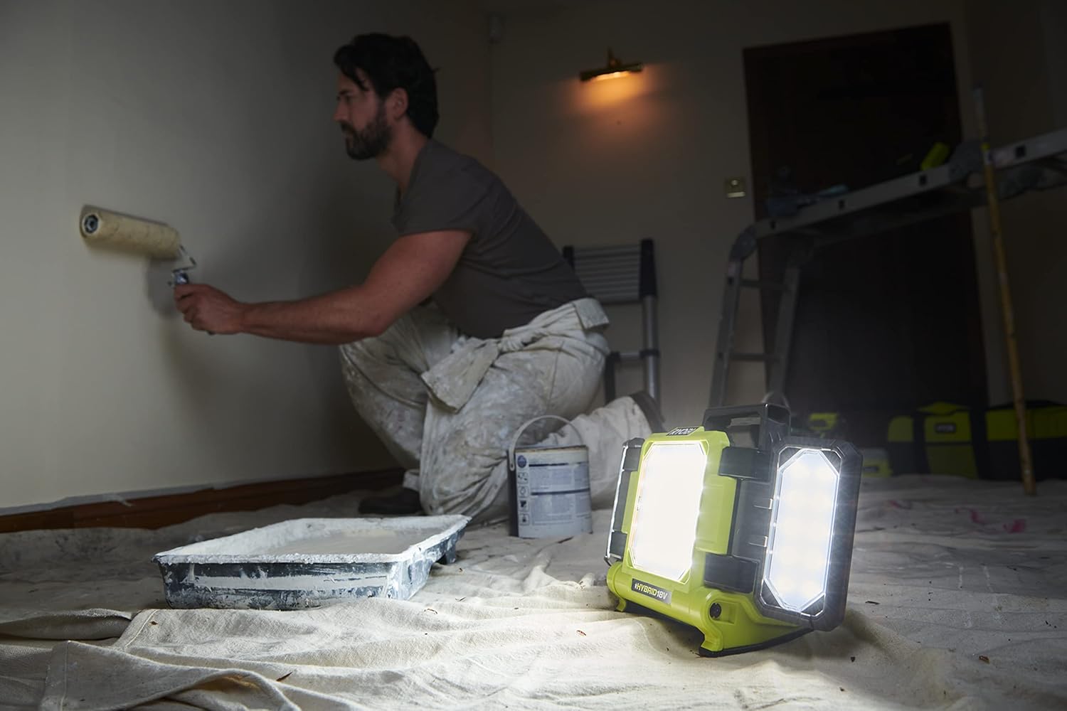 Detalle de Tripla luce di pannello a LED Ryobi 18V OnePlus - 3000 lumen (RLP18-0) senza batteria