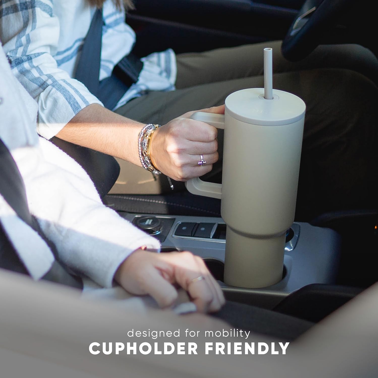 Thumbnail 2 de Simple Modern Disney 40 oz Tumbler with Straw Lid