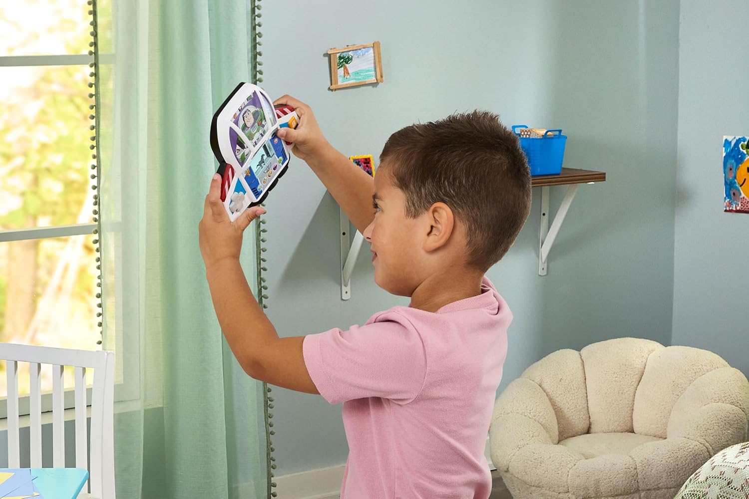 Detalle 2 de VTech Toy Story 5 Buzz Lightyear Game & Go – Handheld Educational Console