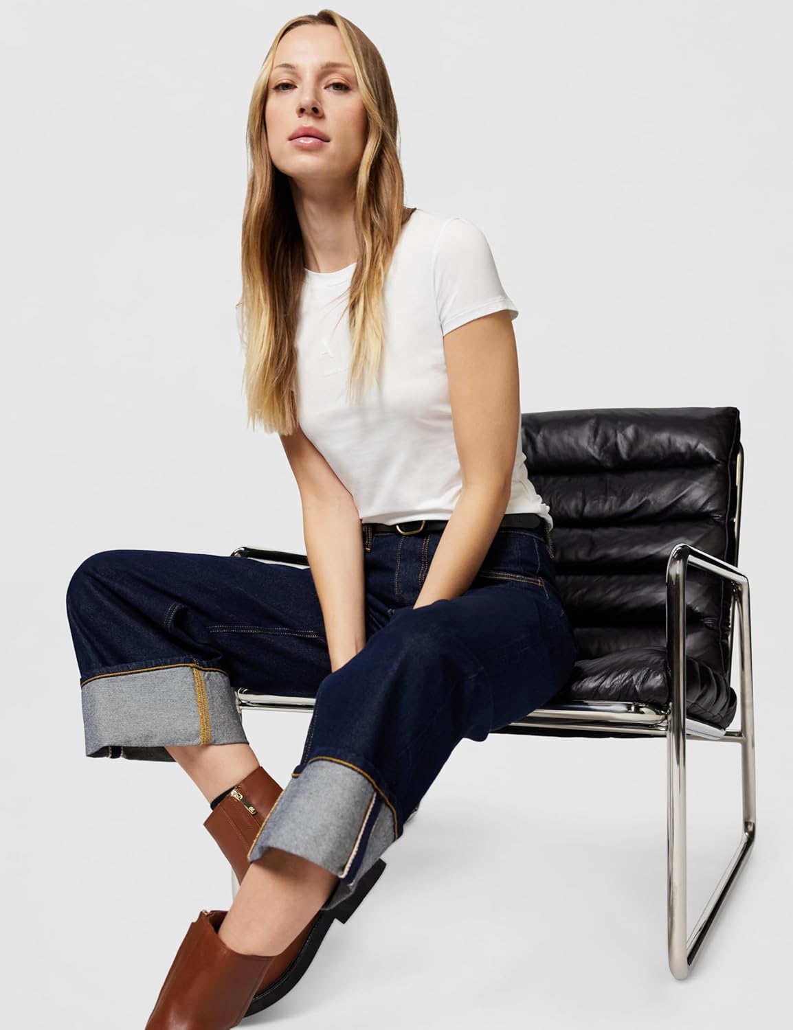 Thumbnail 1 de Armani Exchange T‑Shirt Femme à Logo Ton sur Ton, Manches Courtes