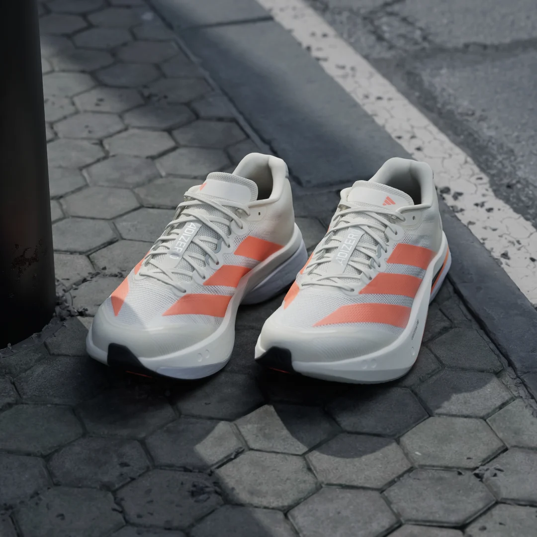 Detalle 2 de Adizero Boston 13 de Adidas: zapatilla de running rápida pensada para ritmos exigentes