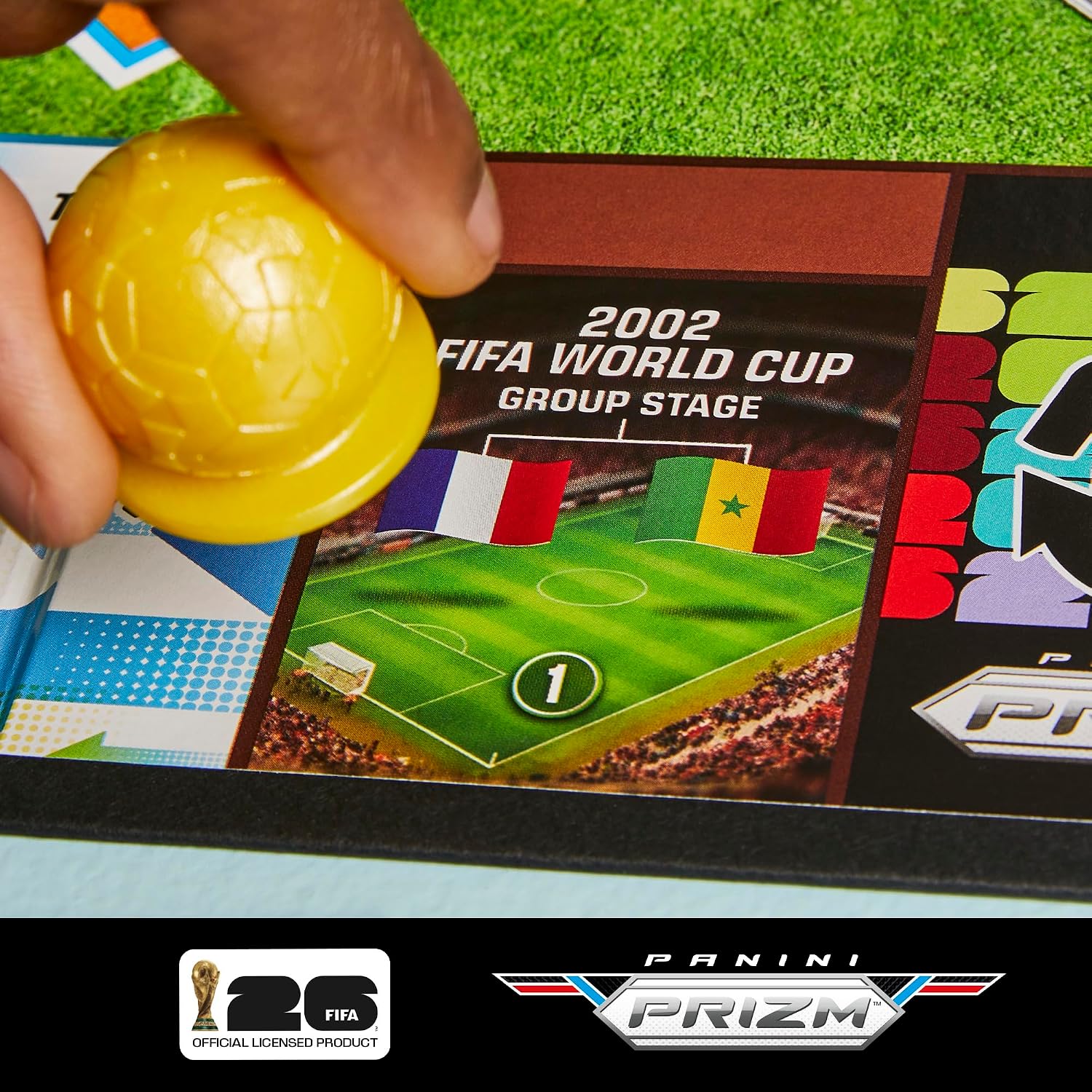 Thumbnail 6 de Monopoly Panini Prizm Copa Mundial de la FIFA 2026 - Juego de Mesa con Cartas Coleccionables