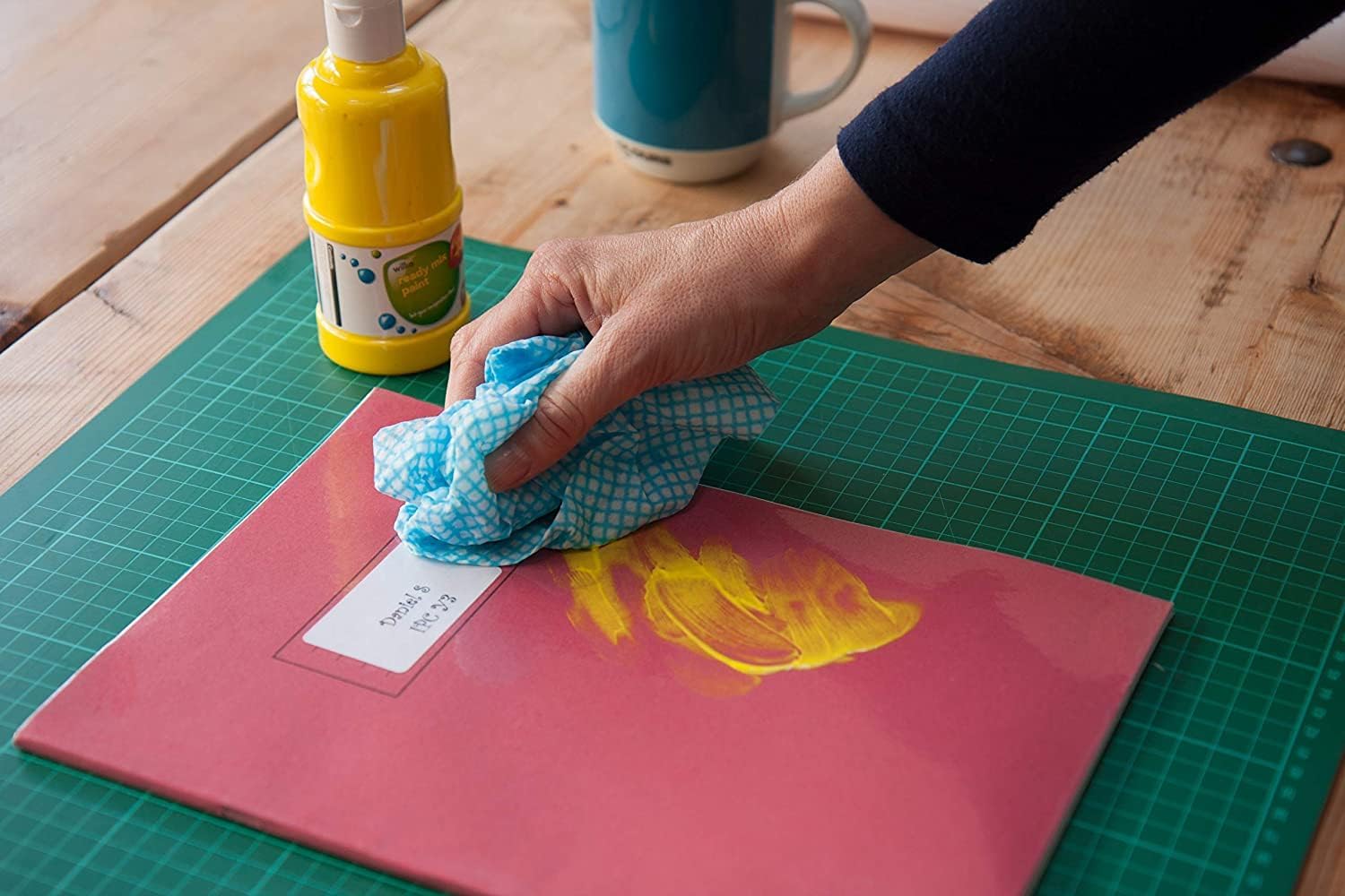 Thumbnail 4 de d-c-fix film pour fenêtre anti-regard Clair comme de l’eau de roche Scintillant (67,5 cm x 2 m) – film adhésif occultant décoratif