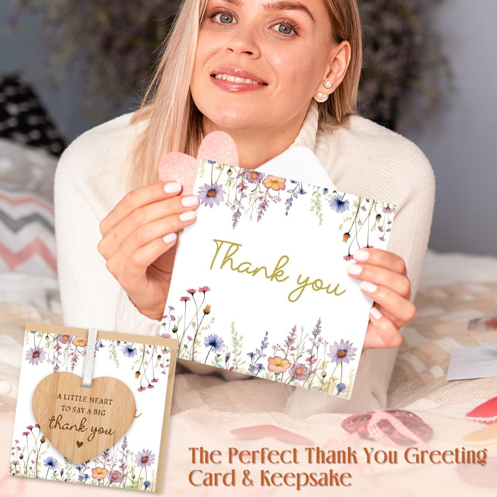 Detalle de TheGiffter 12PC Thank You Cards Multipack with Wooden Heart Plaque