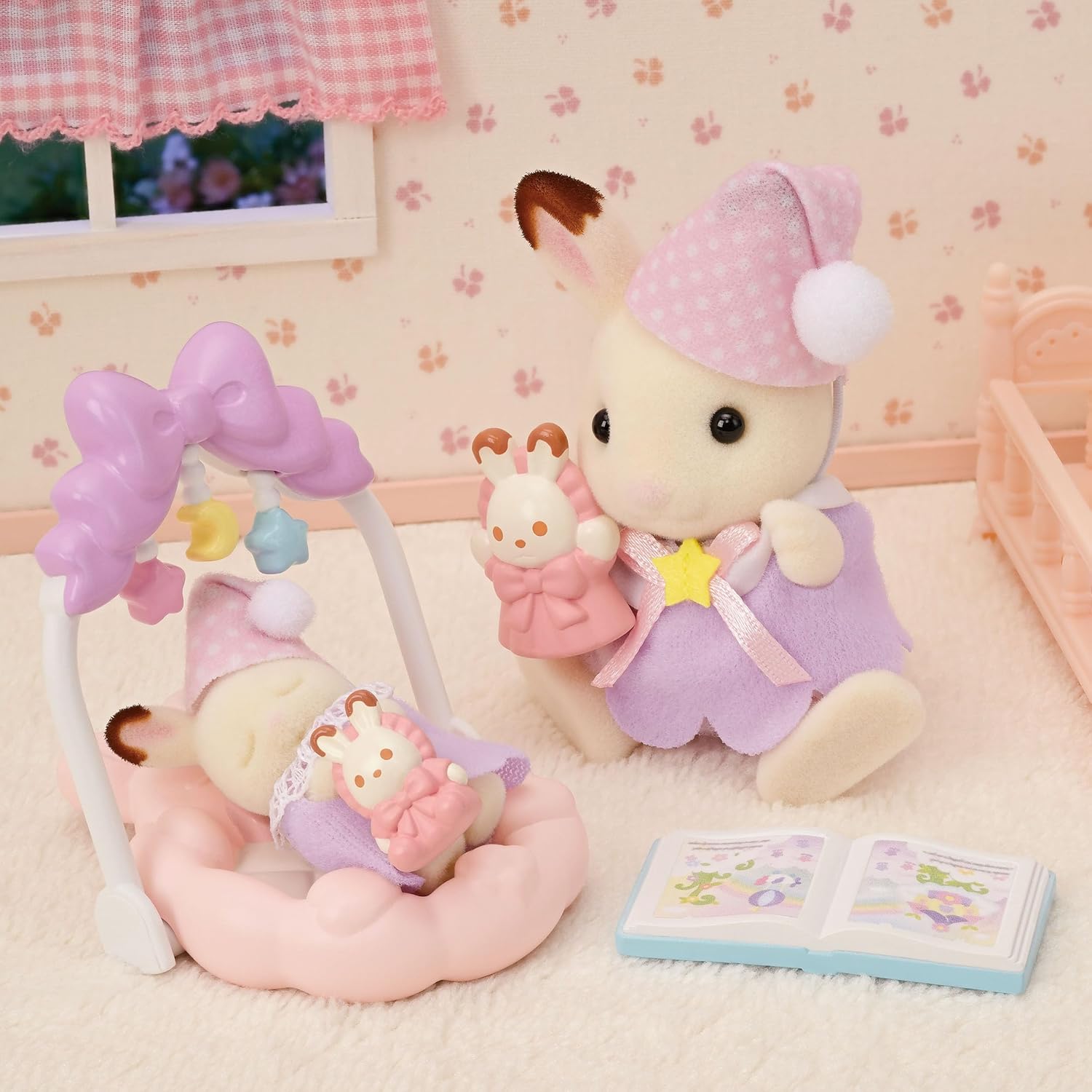 Thumbnail 3 de SYLVANIAN FAMILIES Le coucher des soeurs Lapin Chocolat 5806, set con figure e accessori per la nanna