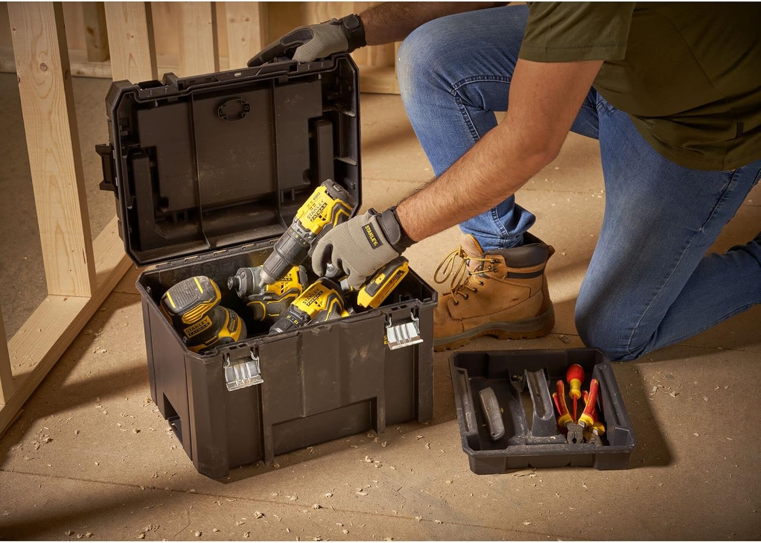 Thumbnail 3 de STANLEY FATMAX FMST1-75796: Cassetta Grand Volume PRO-STACK con Maniglione
