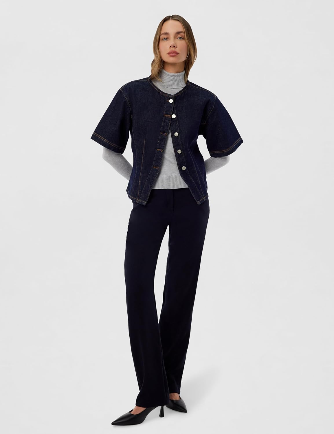 Detalle de CAROLL Pantalon Droit chic et intemporel – élégance sobre et confort Caroll
