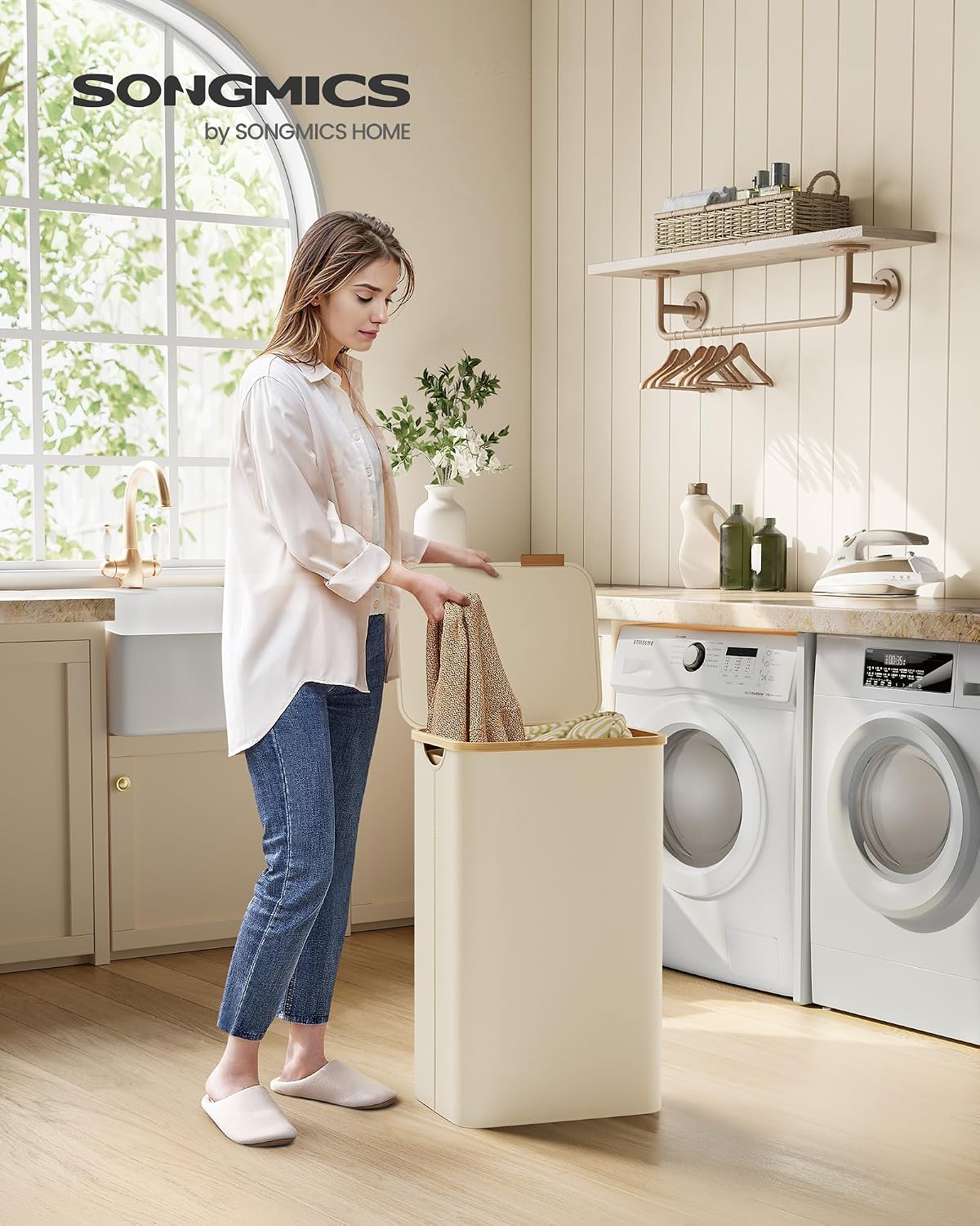 Detalle 2 de SONGMICS LCB509W01 90L laundry basket