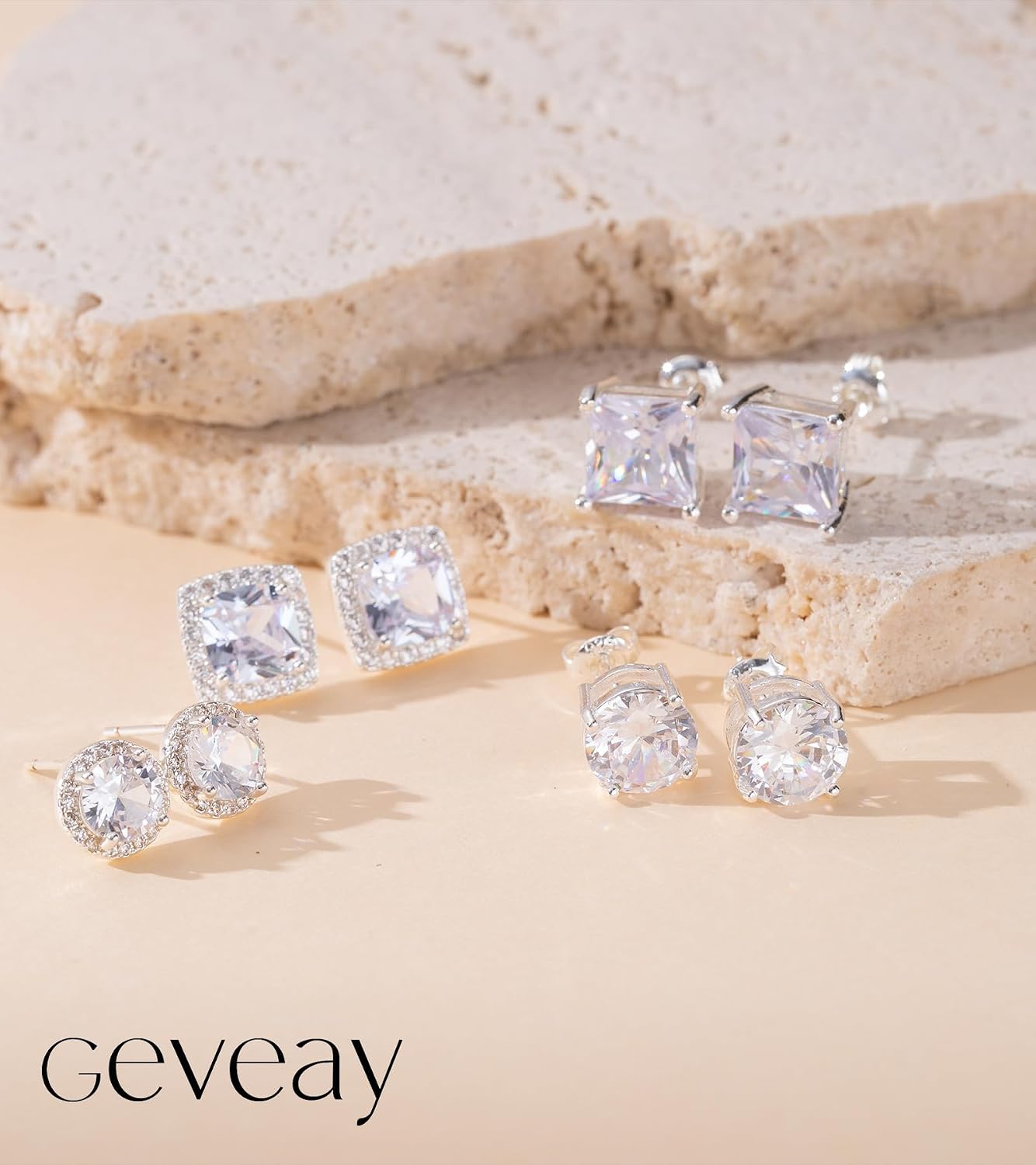 Detalle de Geveay Mens Silver Earrings: 4 Styles of Hypoallergenic Sterling Silver Studs