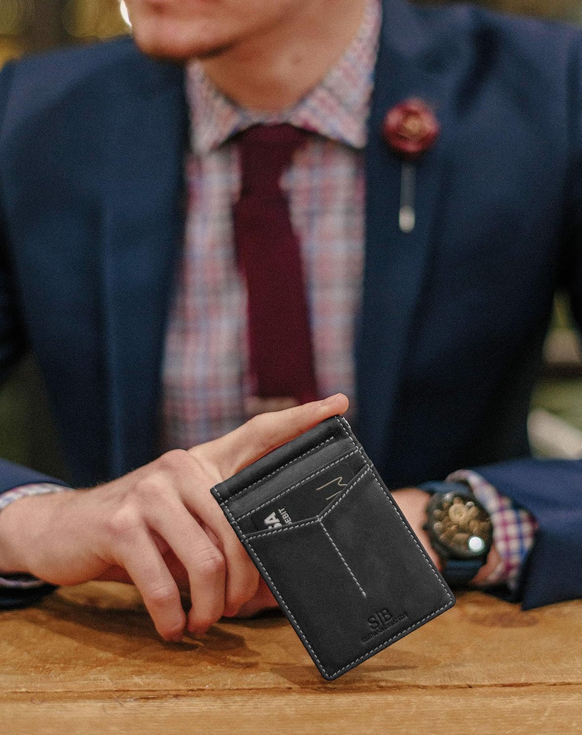 Detalle de SERMAN BRANDS RFID-Blocking Bifold Wallet in Full-Grain Leather