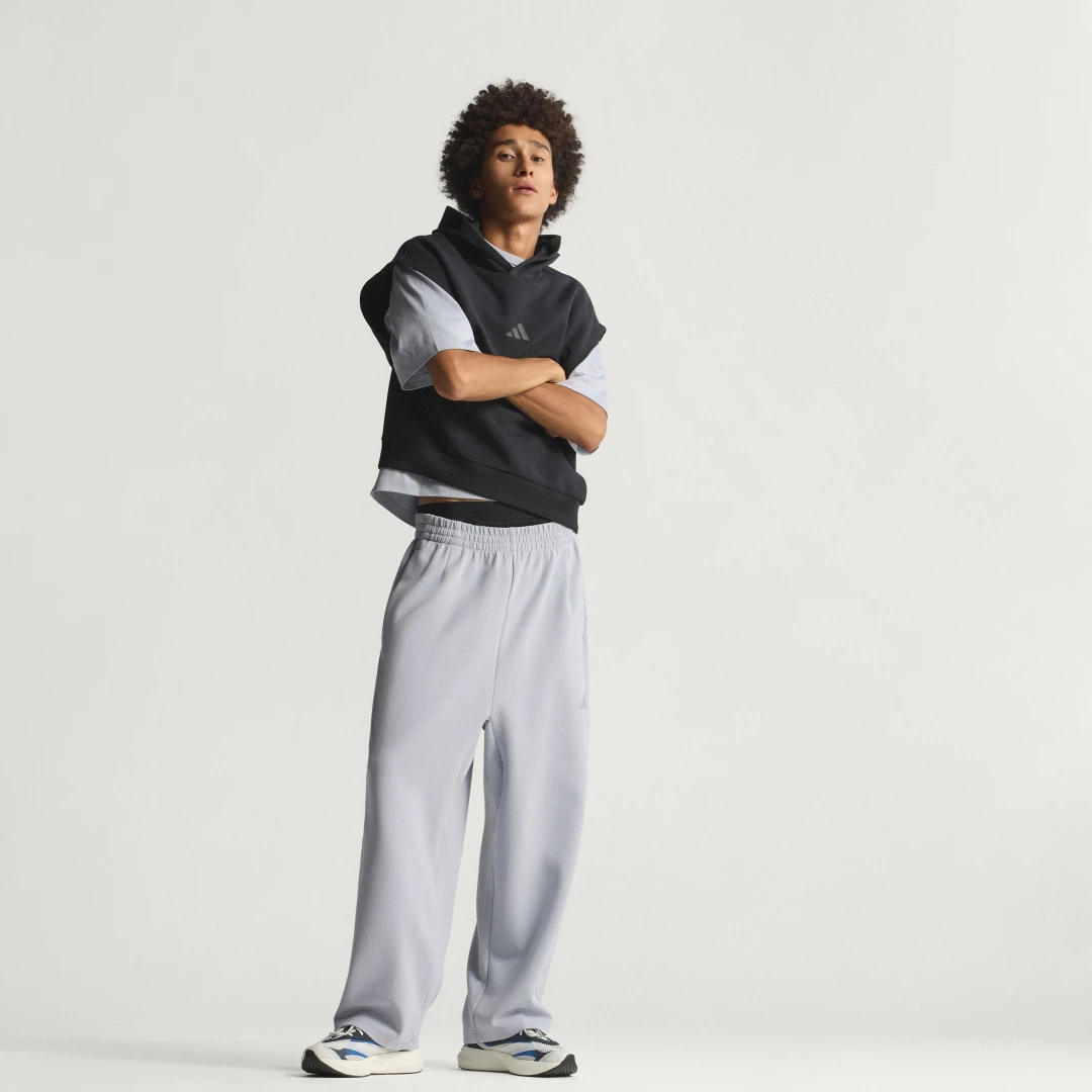 Thumbnail 2 de PANTALÓN RECTO SOFT LUX de Adidas – Gris
