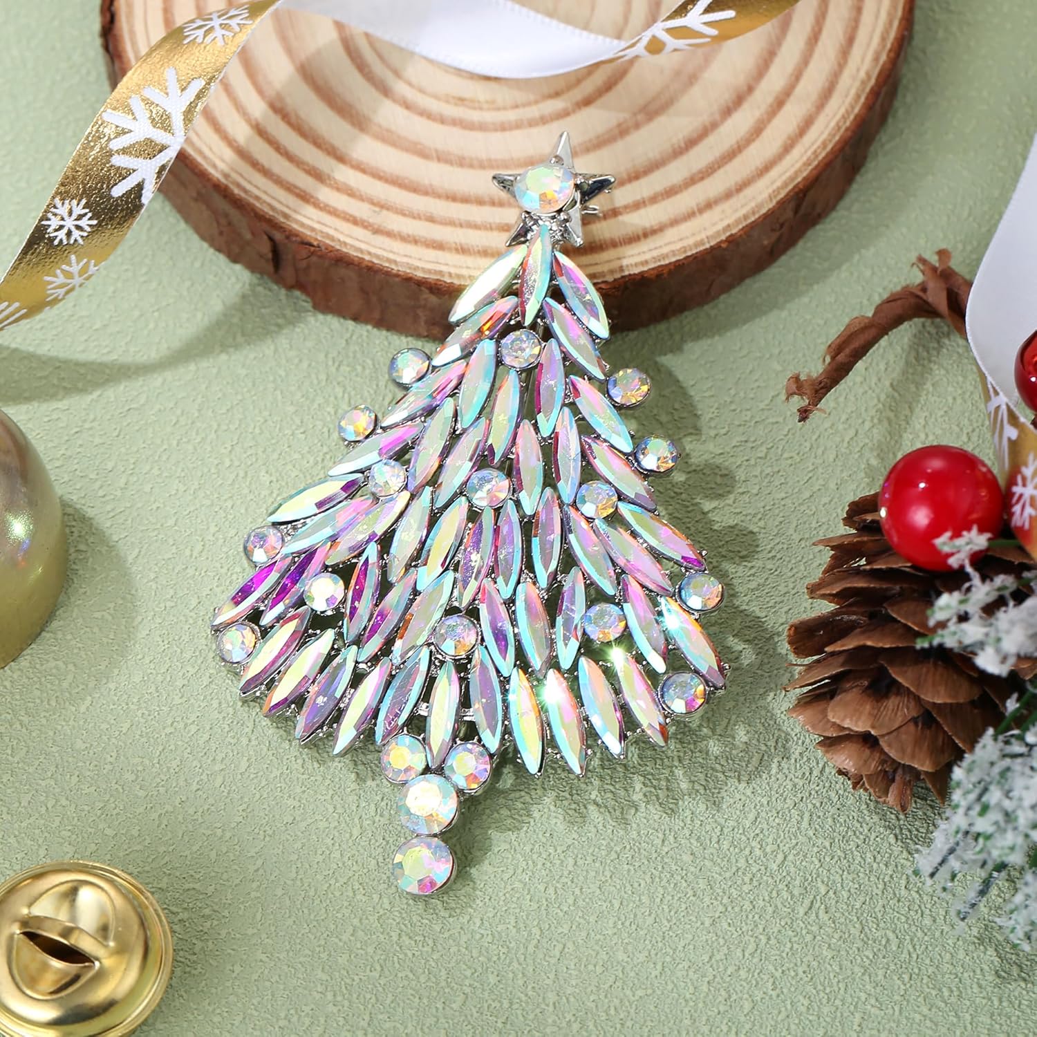 Thumbnail 2 de Broche Clearine en forme de sapin de Noël étoile cristal strass marquise