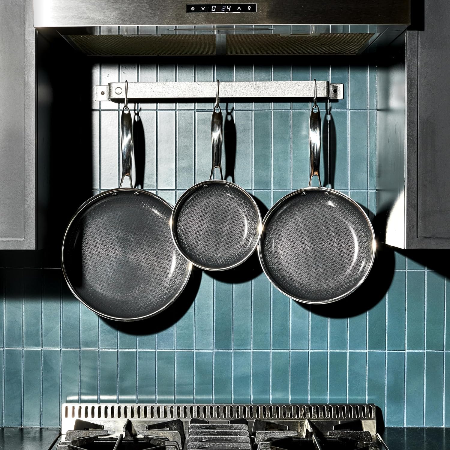 Detalle 2 de HexClad 6-Piece Nonstick Fry Pan Set