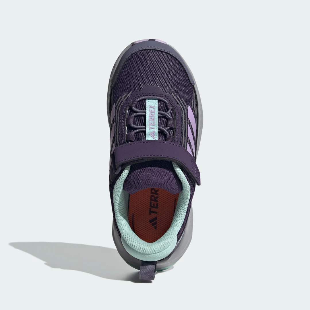 Detalle de Adidas Terrex Trailmaker 2, zapatilla de senderismo violeta