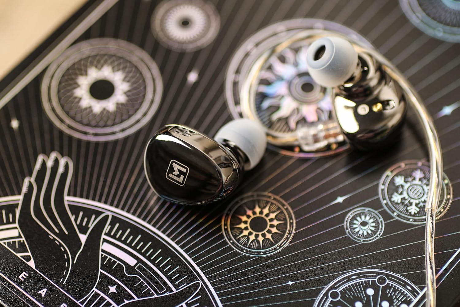 Detalle de LINSOUL Simgot EA500 LM 2e génération – Écouteurs de jeu filaires à double-magnet et double-cavité, buse de tuning remplaçable
