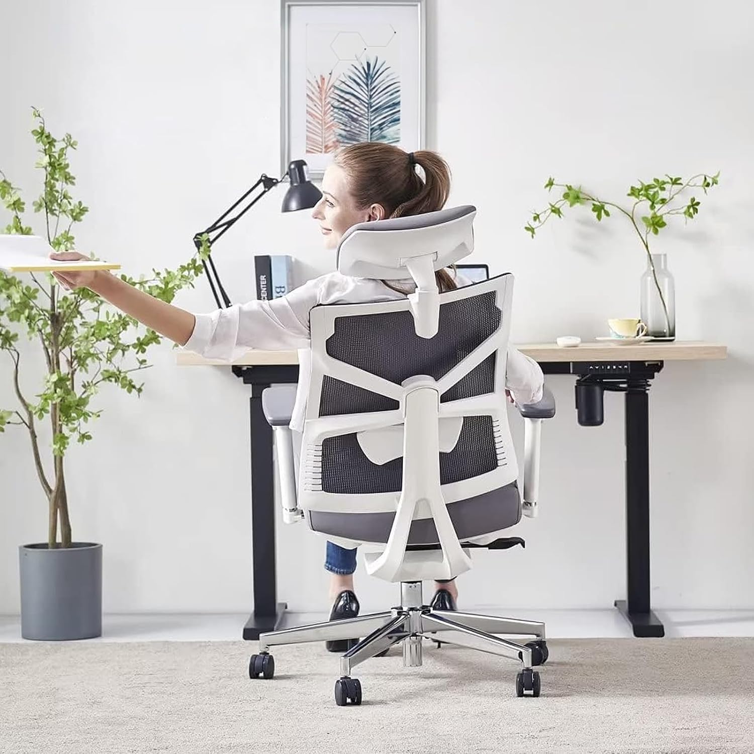 Detalle 2 de HOLLUDLE Silla de Oficina Ergonómica con Reposabrazos y Lumbar