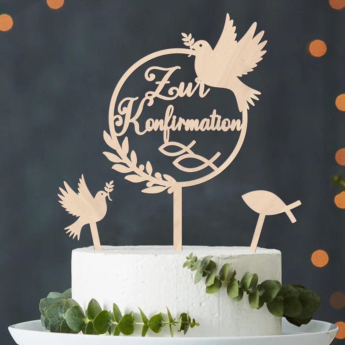 Detalle de Tortendeko Konfirmation Holz – Cake Topper aus Naturholz mit Tauben, Fischen und Girlanden