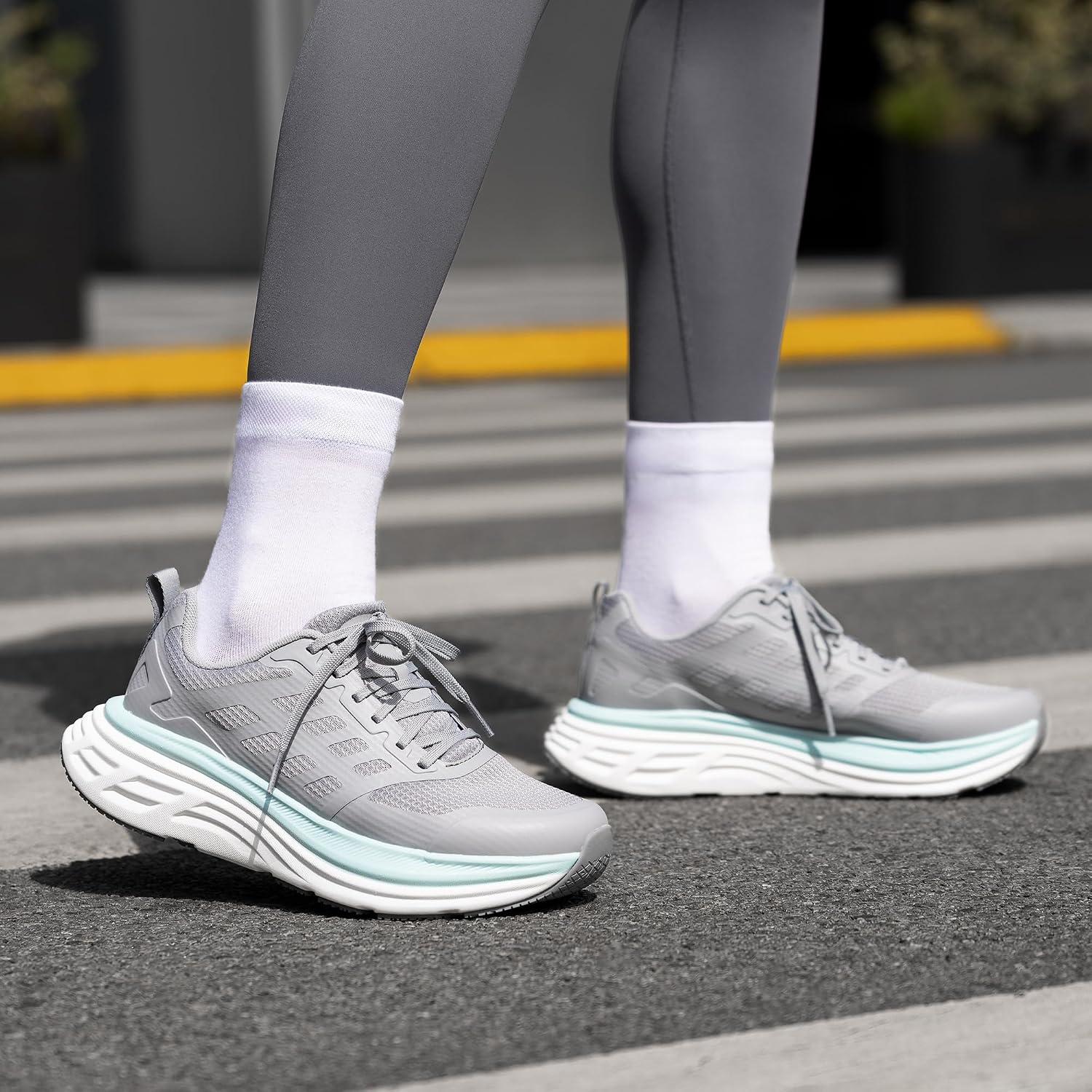 Thumbnail 2 de NORTIV 8 Women's Walking Shoes: Cushioned, Comfortable, Breathable Sneakers