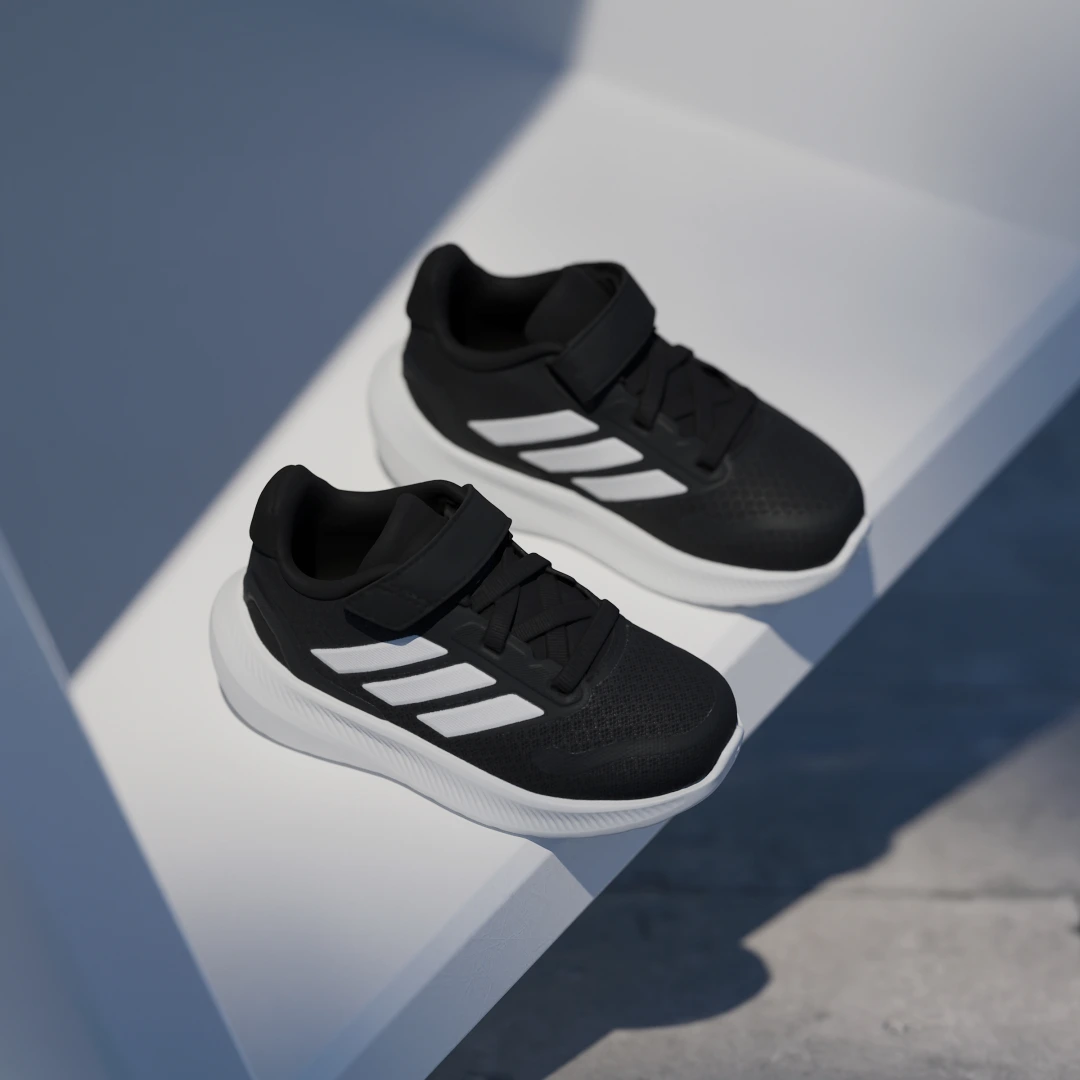 Detalle 2 de Adidas Runfalcon 5 Kids: zapatilla versátil para niños y niñas