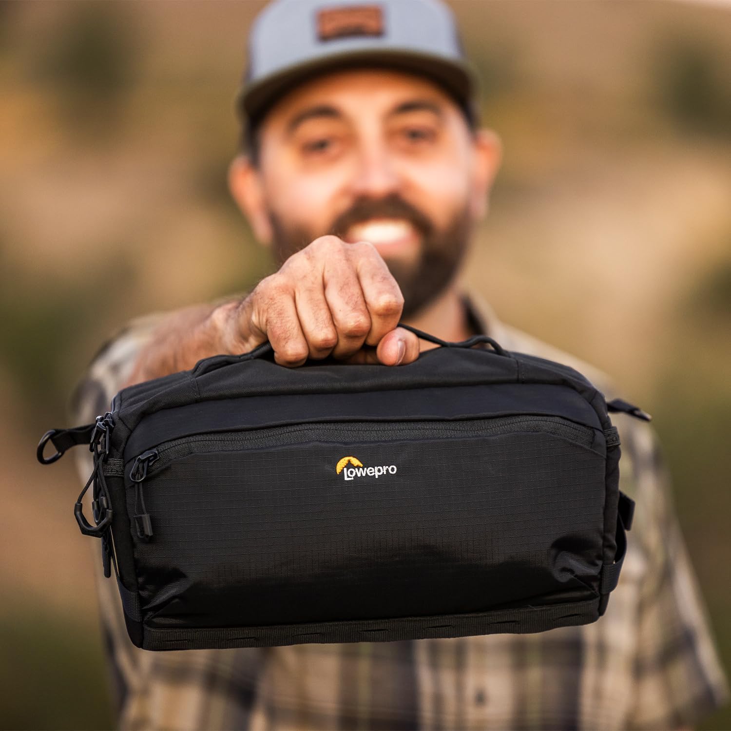 Thumbnail 6 de Lowepro ProTactic Lite SLX 110 AW III camera sling bag with rain cover (4L)