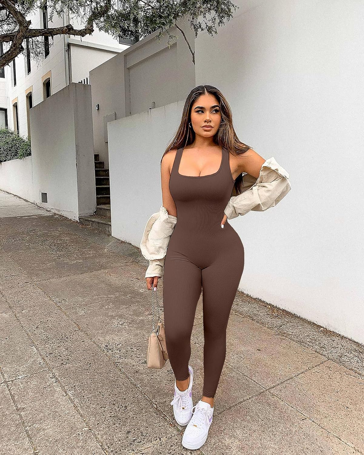 Detalle 2 de YIOIOIO Women's Ribbed Workout Jumpsuit