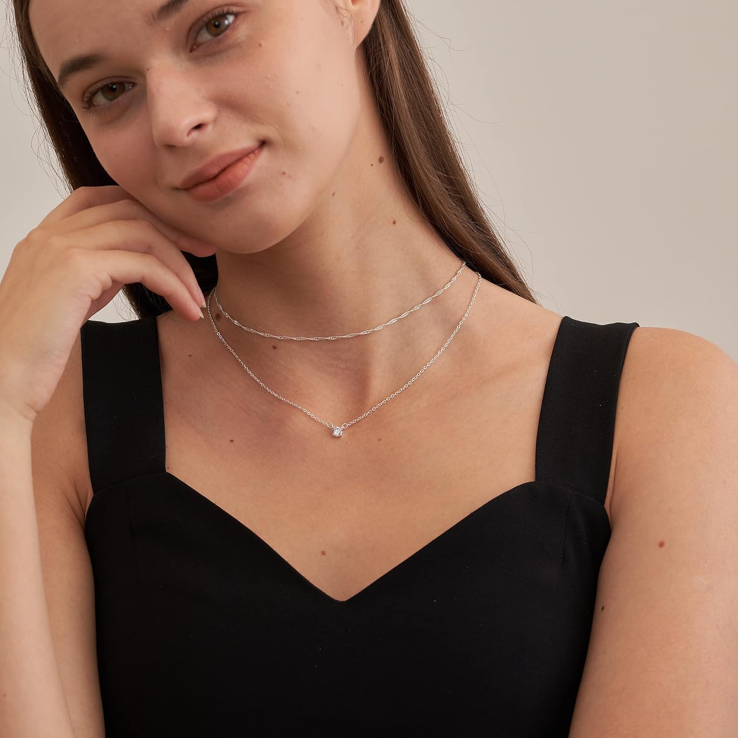 Detalle 2 de Tewiky Cubic Zirconia Necklace 14K Gold-Plated