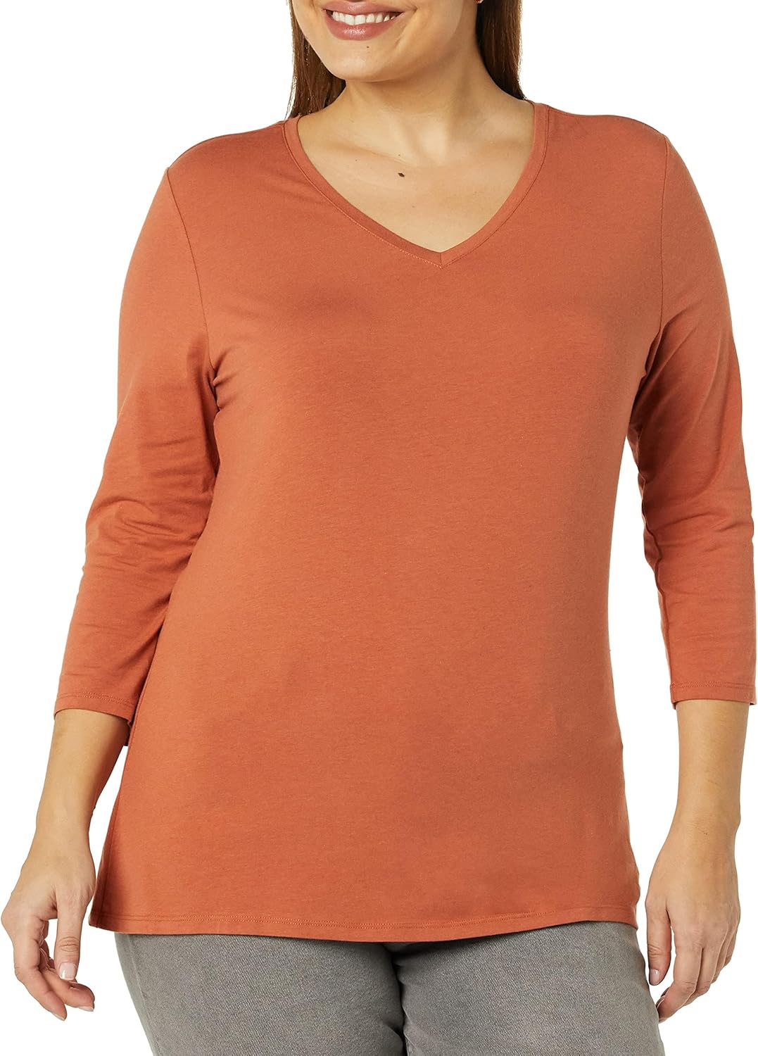 Thumbnail 2 de Amazon Essentials Women's Regular-Fit 3/4 Sleeve V-Neck T-Shirt (Plus Size Available)