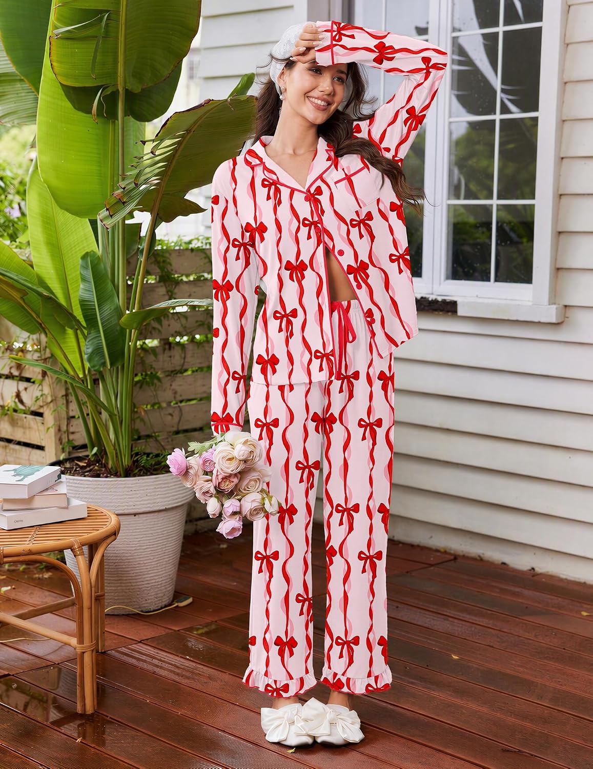 Detalle de Ekouaer Women's Long-Sleeve Pajama Set with Button-Down Top and Ruffle-Hem Pants