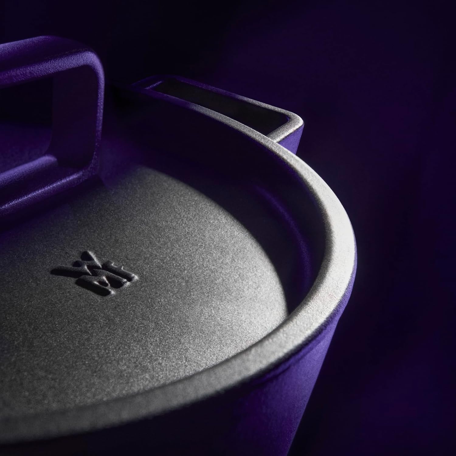 Detalle 2 de WMF Flavour braadpan 24 cm van geëmailleerd gietijzer, 5,2 liter