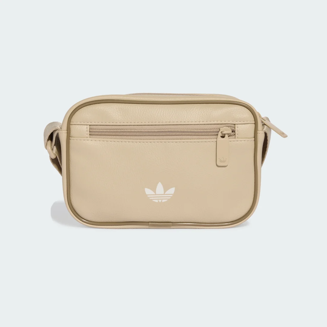 Detalle de MINIBOLSO ADICOLOR CLASSIC AIRLINER de Adidas — beige, para uso diario y viaje ligero